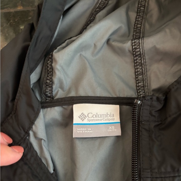 Columbia Kids Black Jacket Waterproof - Picture 3 of 3